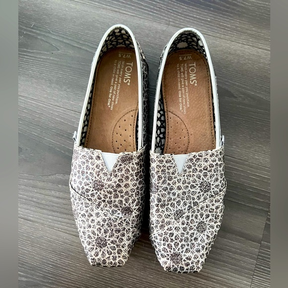 toms sparkly shoes